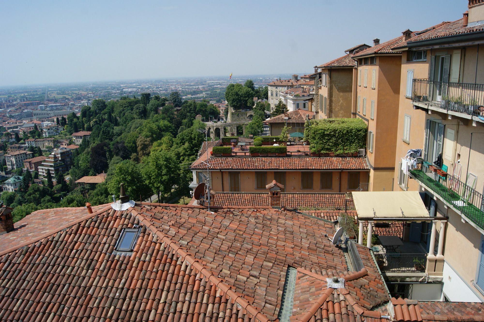 La Luna Blu In Old Town Bergamo Buitenkant foto